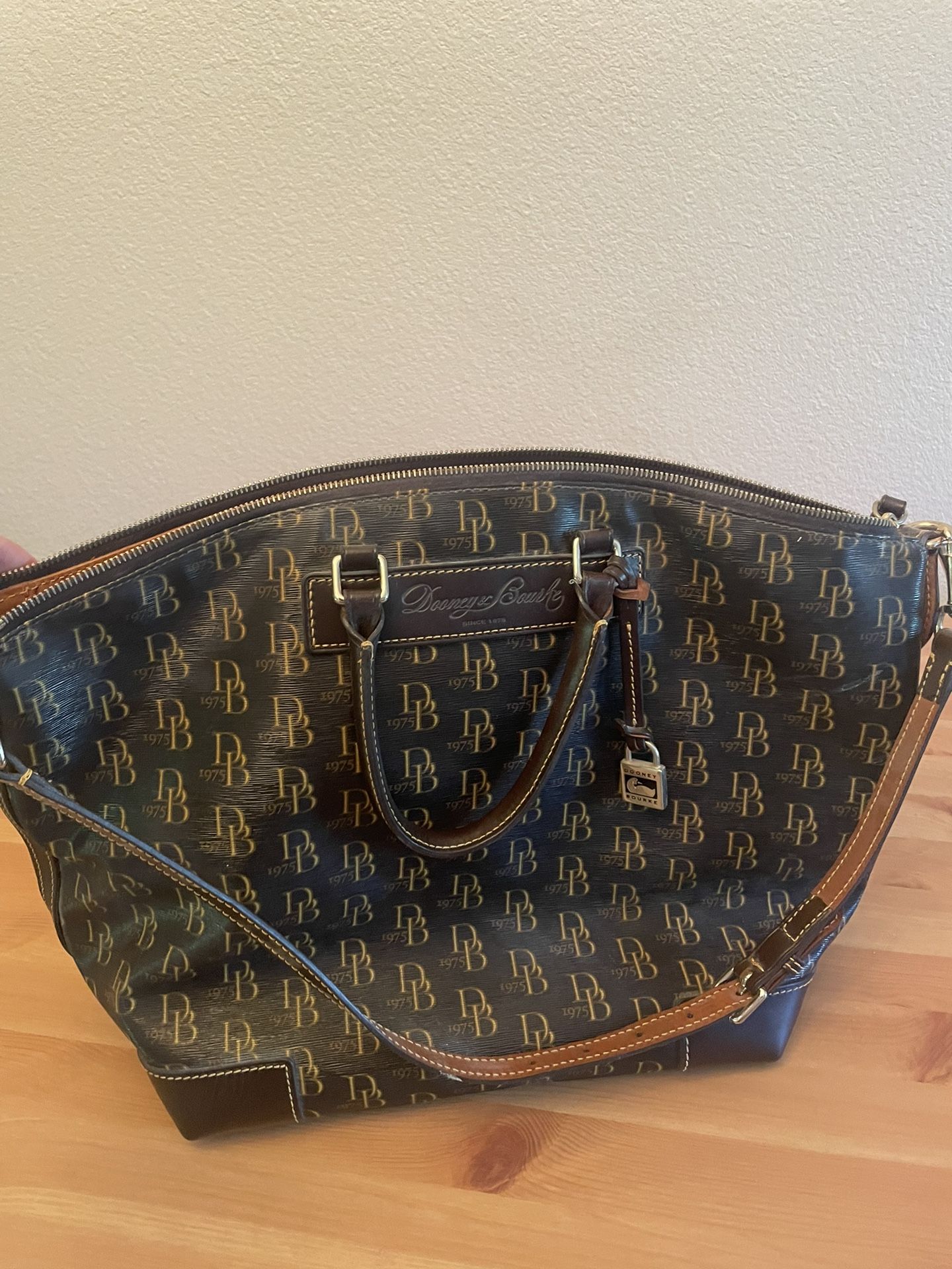 Dooney Bourke 1975 Signature Vanessa Large Satchel Bag