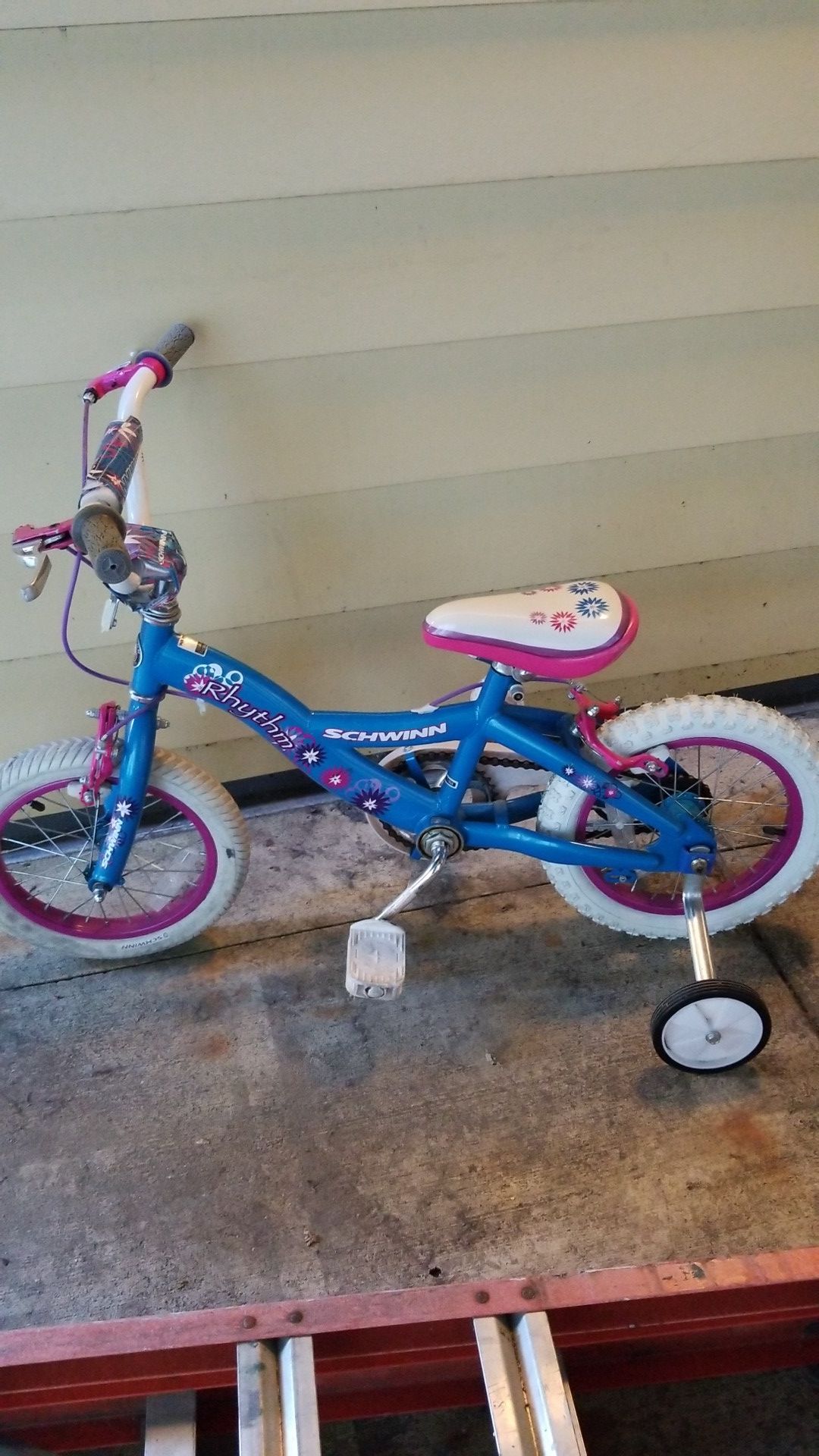 Kids bike