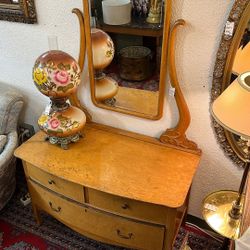 Lovely Birdseye Maple 3 Drawer Vanity Dresser w/ Mirror