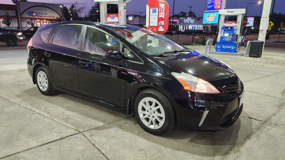 2012 Toyota Prius V