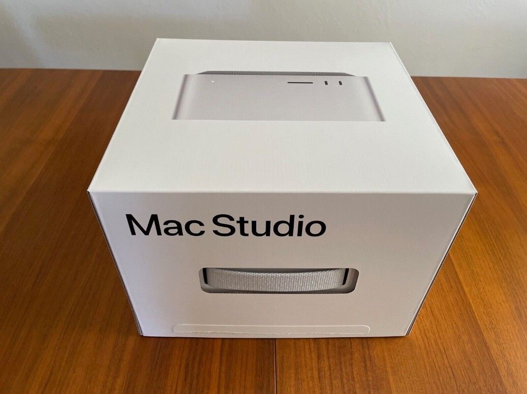 NEW 2025 Apple Mac Studio M4 Max 40-core GPU 64GB 2TB SSD