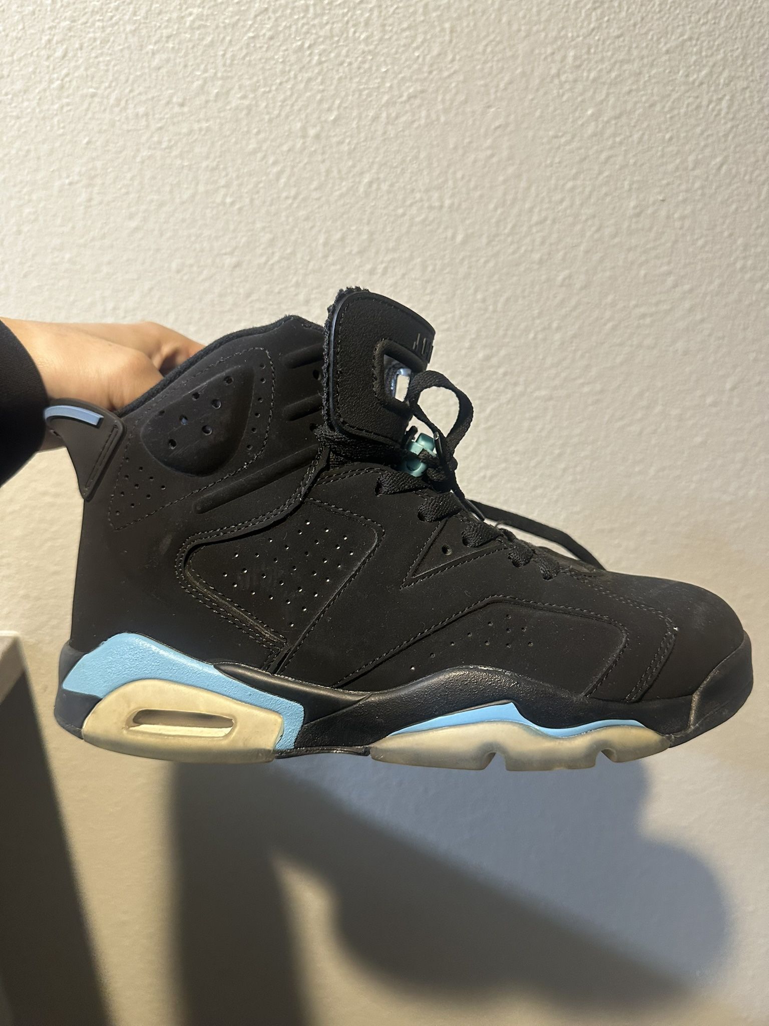 Air Jordan 6 UNC