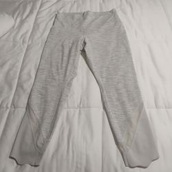 Lululemon sports Leggings size 6