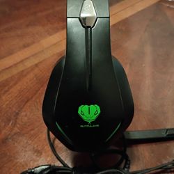 Xbox Series X/S An Xbox One Wired Headset 