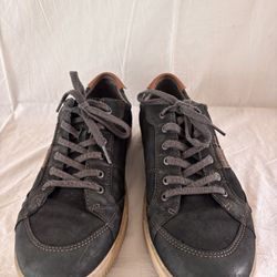 Men’s Sneakers Suede size 13 