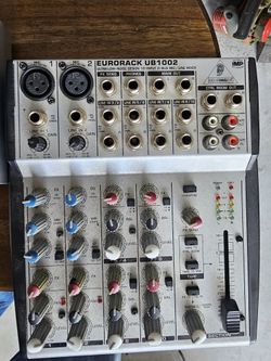 Behringer Eurorack UB1002 10-Input 2-Bus Mic / Line Mixer

