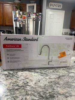American Standard Fairbury 2S Pull-Down Kitchen Faucet