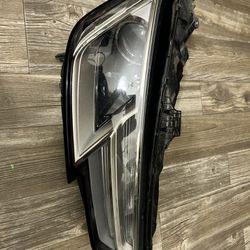 2018 Audi A4 Premium Plus Right Headlight