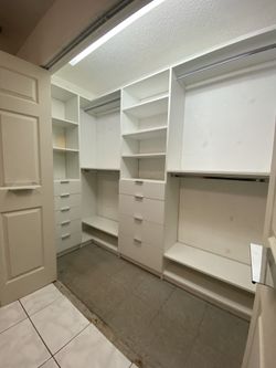 Walk-in Closet
