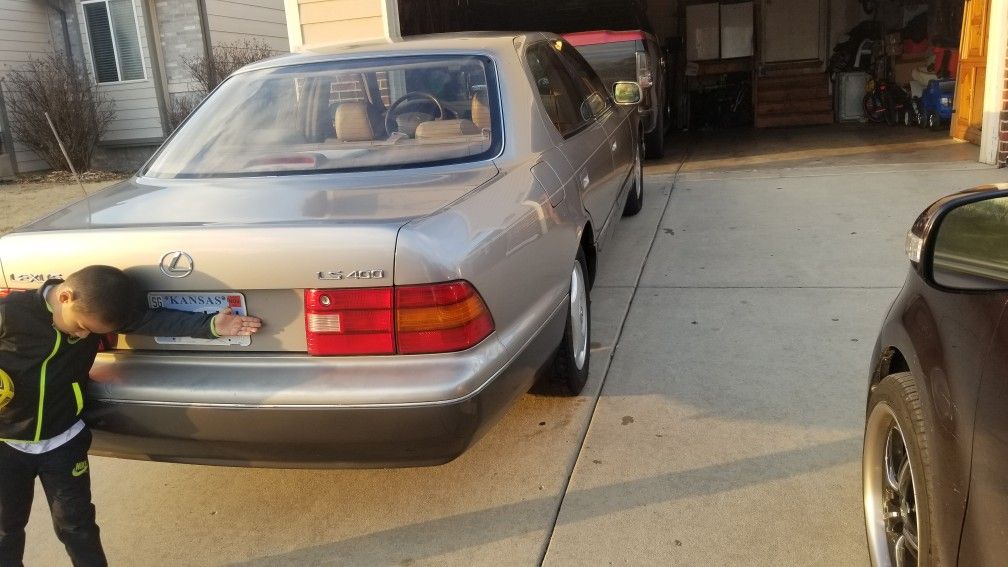 1995 Lexus LS 400