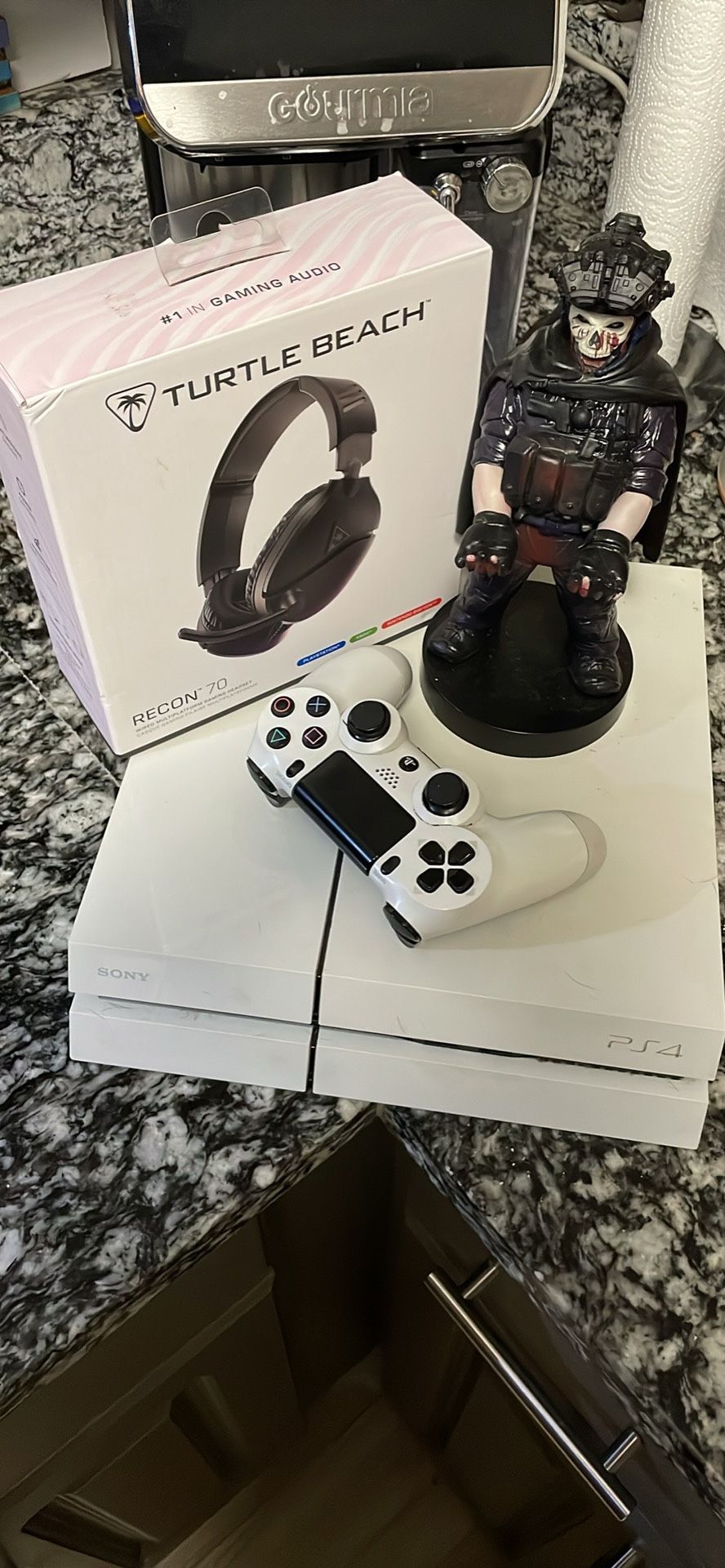Fridge Turtle Beach Headset Control Holder And PS4 100