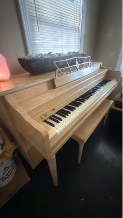 Kimble Spinet Piano FREE!