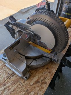 DeWalt 10 inch miter saw