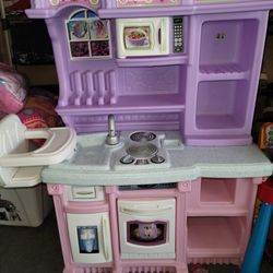 Play Kitchen