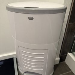 Dekor diaper pail