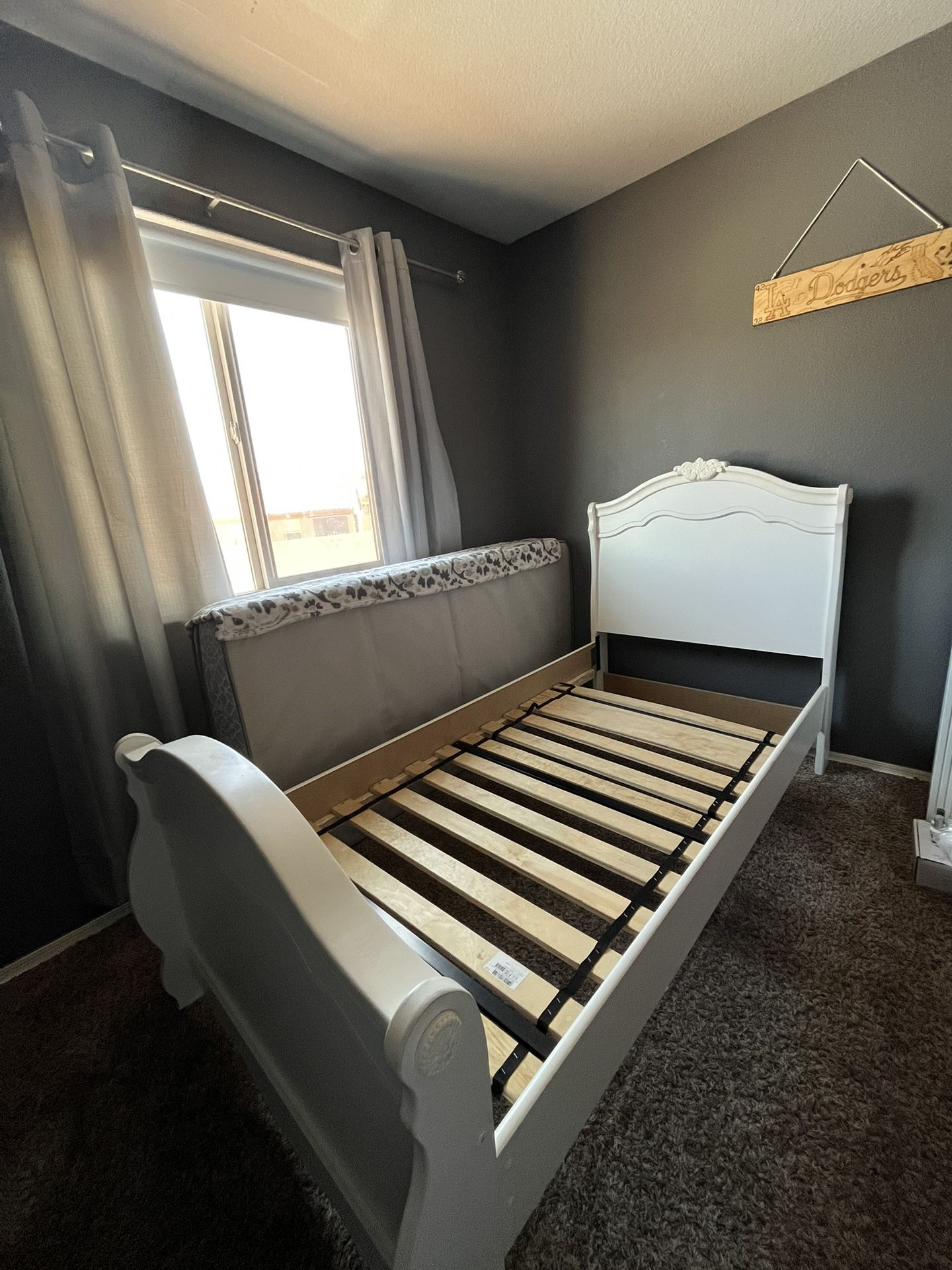 TWIN PRINCESS BED FRAME