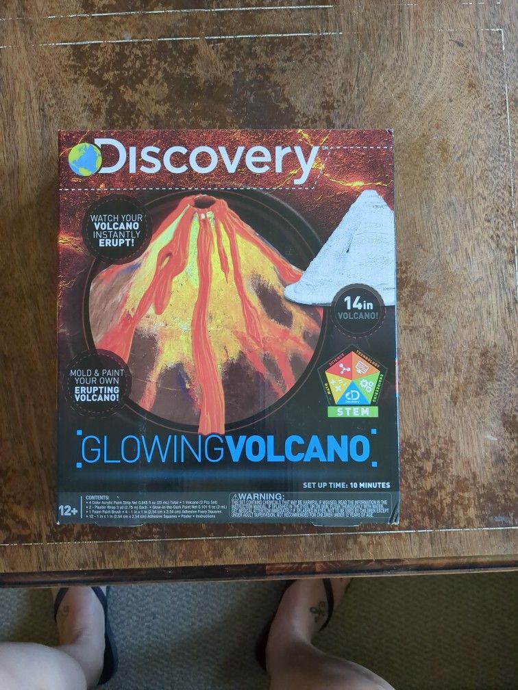 Discovery Glowing Volcano Kit