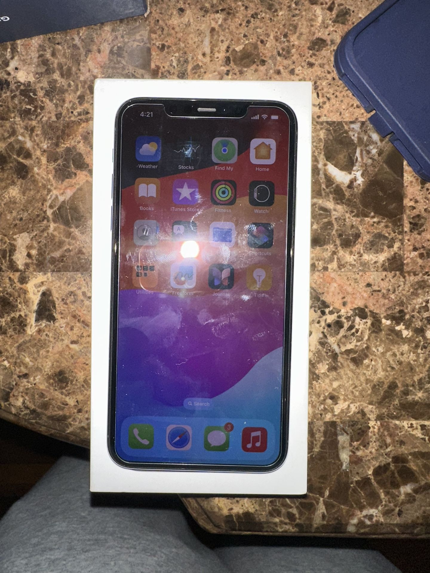 iPhone 11 Pro Max 64 Gb UNLOCKED