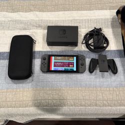 Nintendo Switch 1 (previous version) Black/Gray + Accessories 