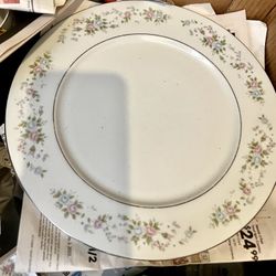 MOVING SALE- Sango Magestic Fine China “Canne” pattern dish dinner set for 12 - missing 1 cup - Like new