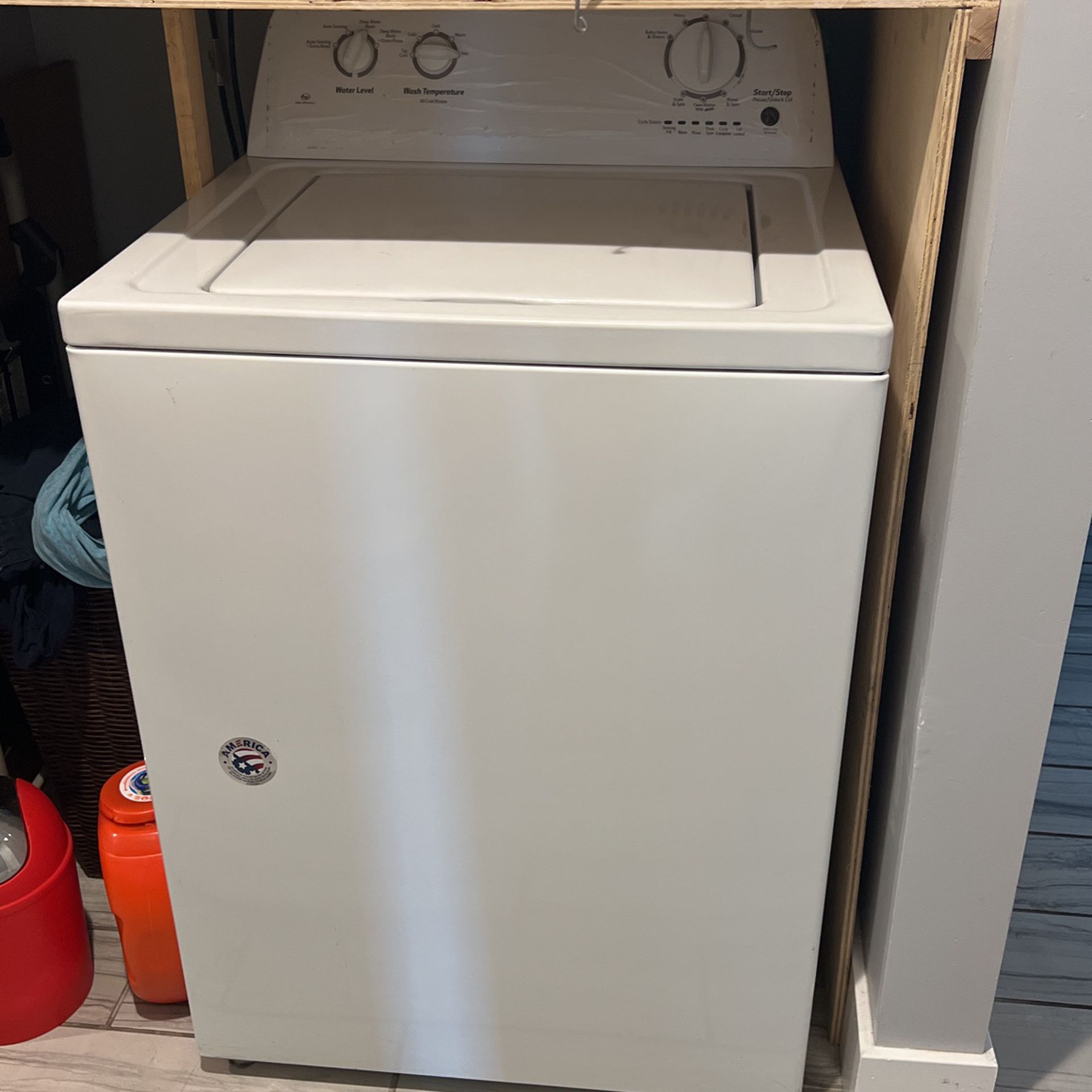 Whasher And Electric Dryer In Exelent Condition 