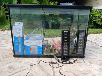 30 Gallon Tank With Accessories