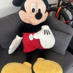 Tall Mickey Mouse 40