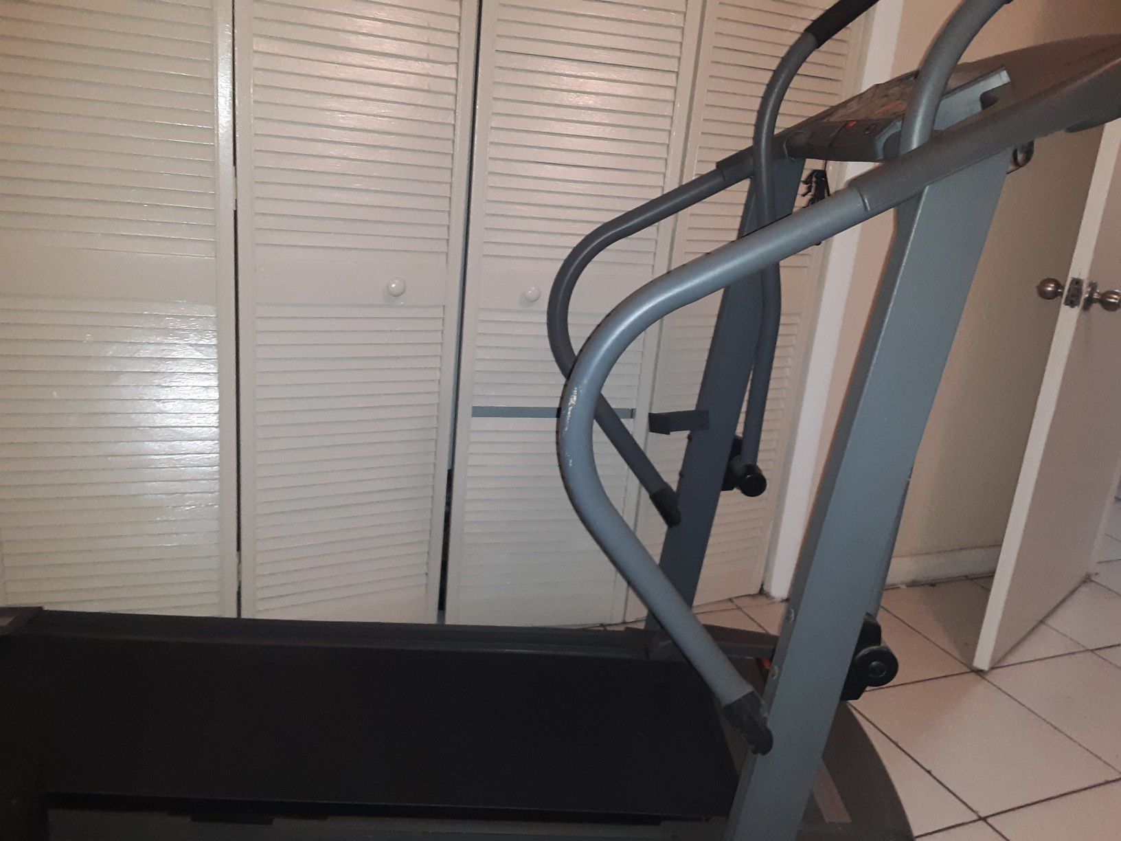 free treadmill does not run may be because of the belt no delivery or help to load but its free