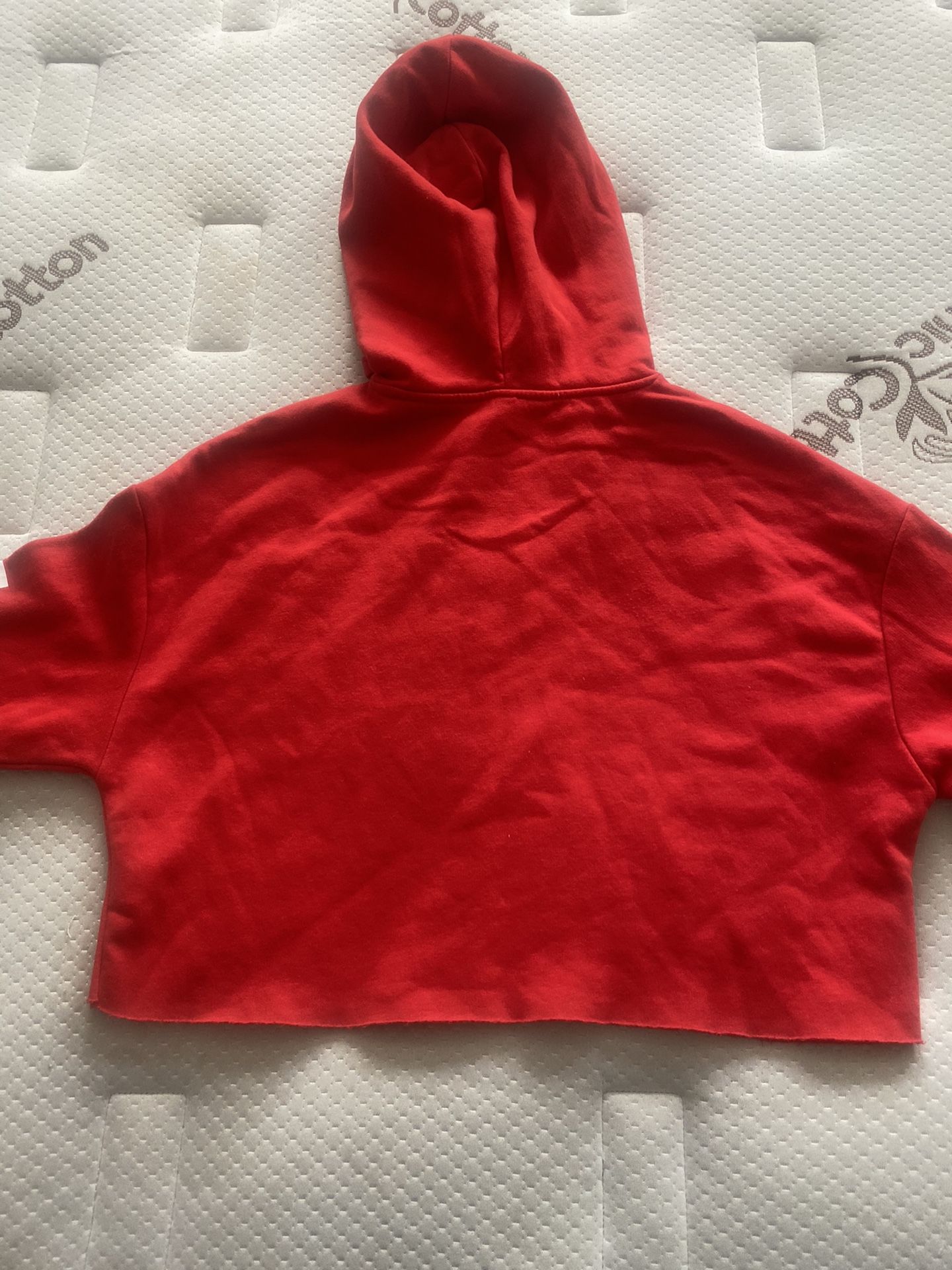 Small Crop Top Justin Bieber Sweater.
