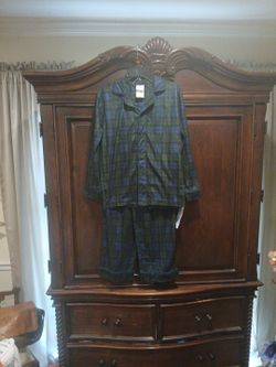 Green/Navy Plaid  Flannel Pj's (new)   boys  sz10
