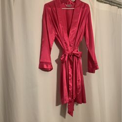 Beautiful Brand New Without Tags Robe