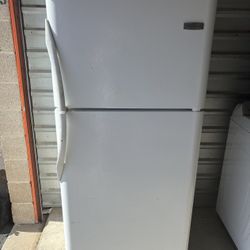 White Frigidaire Refrigerator And Freezer