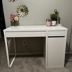 IKEA Micke Desk - NEED GONE ASAP 