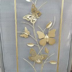 Metal accent decor 