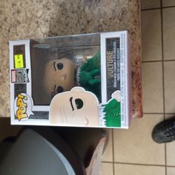 Vulture Pop 594