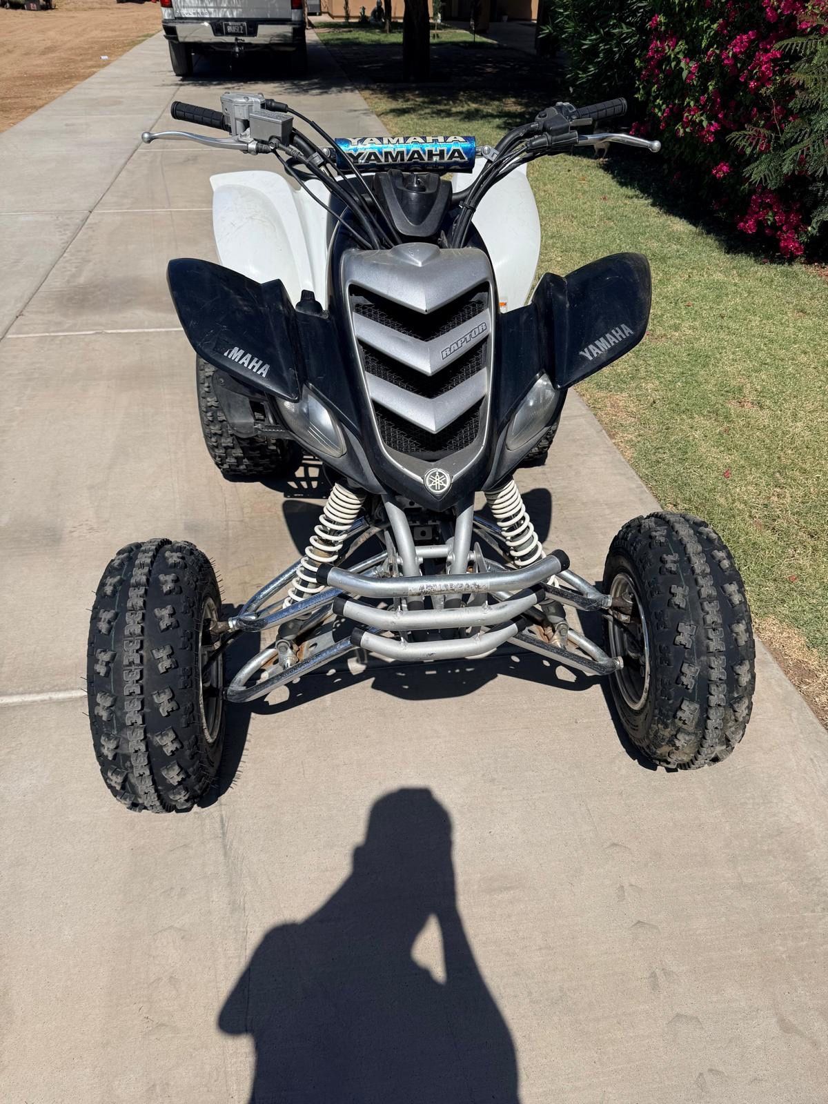 2001 Raptor 660 2001 Yamaha raptor 660 for Sale in Phoenix, AZ - OfferUp