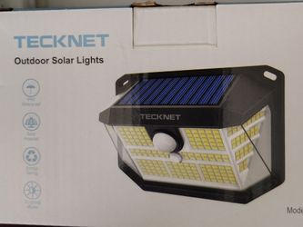 4 new Tecknet outdoor solar lights