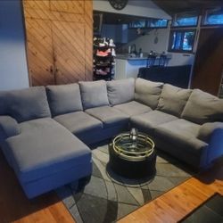 Large Three-piece Gray Sectional. No Damage No Stains. Smoke-free