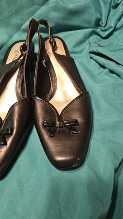 Ladies Low Heels