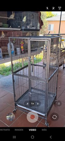 BIRD CAGE 45" HEIGHT 20" 1/2 WIDE 20" SIDES BEAUTIFUL FOR Any Kind Of Birds like new