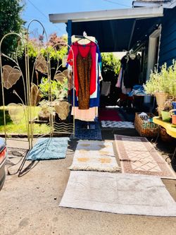 ALL VTG!! ALL WOMEN’S VTG CLOTHING & RANDOM OTHERS!! LOW PRICES & EVERY PURCH TAKES HOME A FREEBIE(S)!!