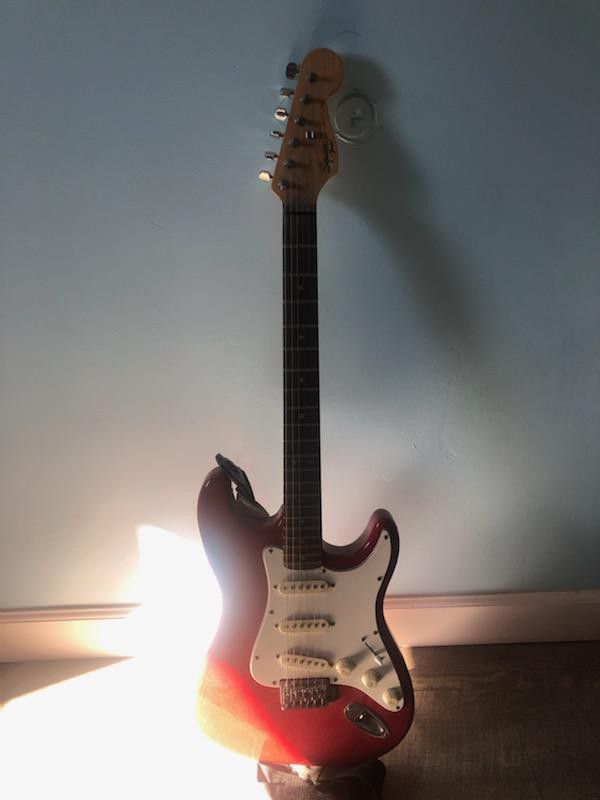 Fender Squier 2 Electric Guitar Set