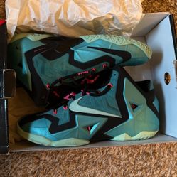Lebron XI Size 9 