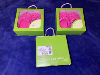 Crocs Littles Girl 2 Available (Taken Offer)🔥🔥🔥
