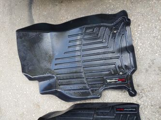 2009 Mazda 6 front floor mats weather tech good condition