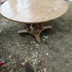 Round Dinning Table