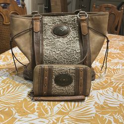 Beautiful Western Style Bag With Wallet Set