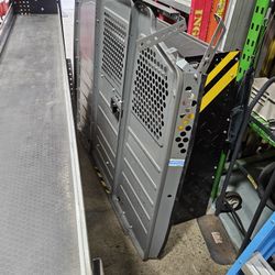 Gmc Savana Cargo Shelving With Divider