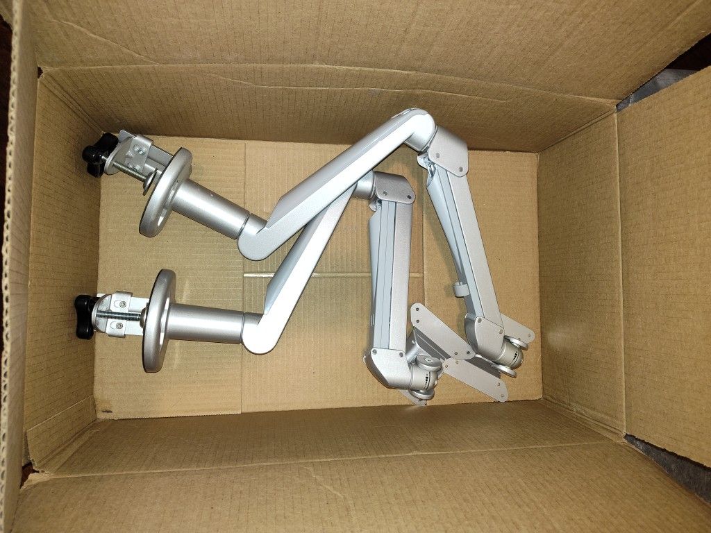 Computer Monitor Display Mounts