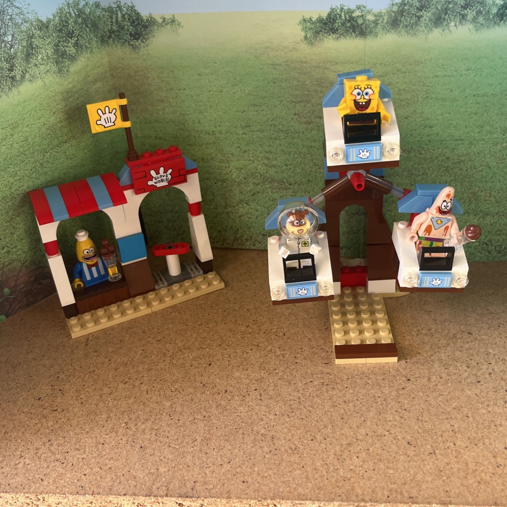 LEGO SpongeBob SquarePants 3816 Glove World Complete